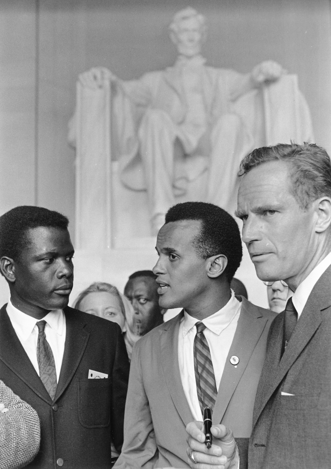 Imagem de referência relacionada a Sidney Poitier, item descrito como ator, diretor e diplomata bahamense-estadunidense