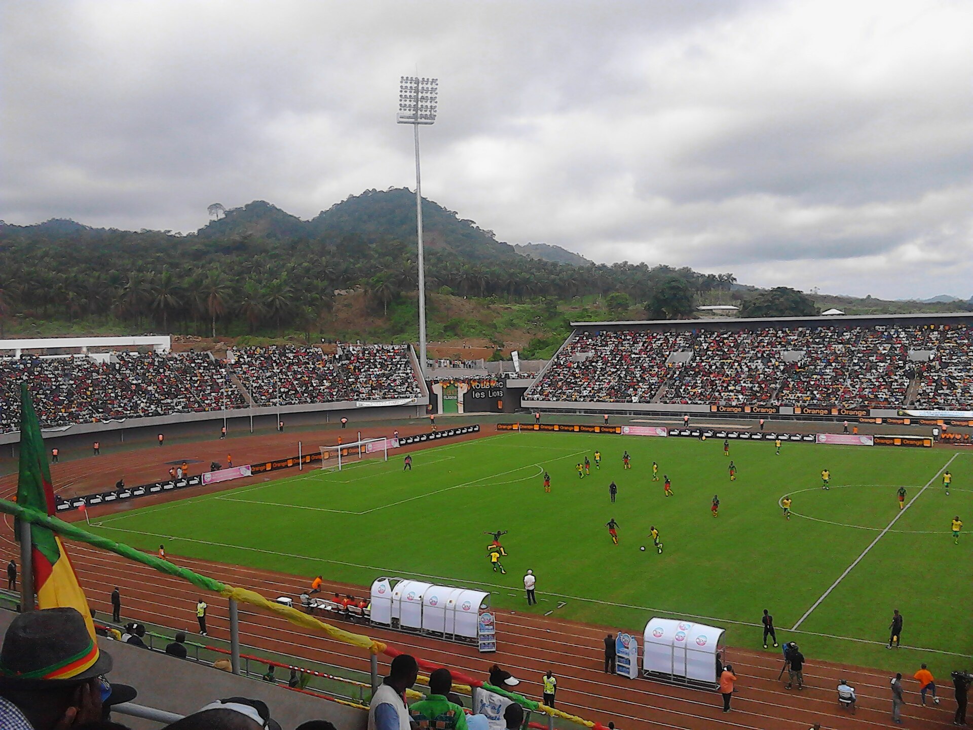 Imagem de referência de Estádio de Limbe, descrito nos dados abertos como estádio multiuso localizado em Limbe, nos Camarões