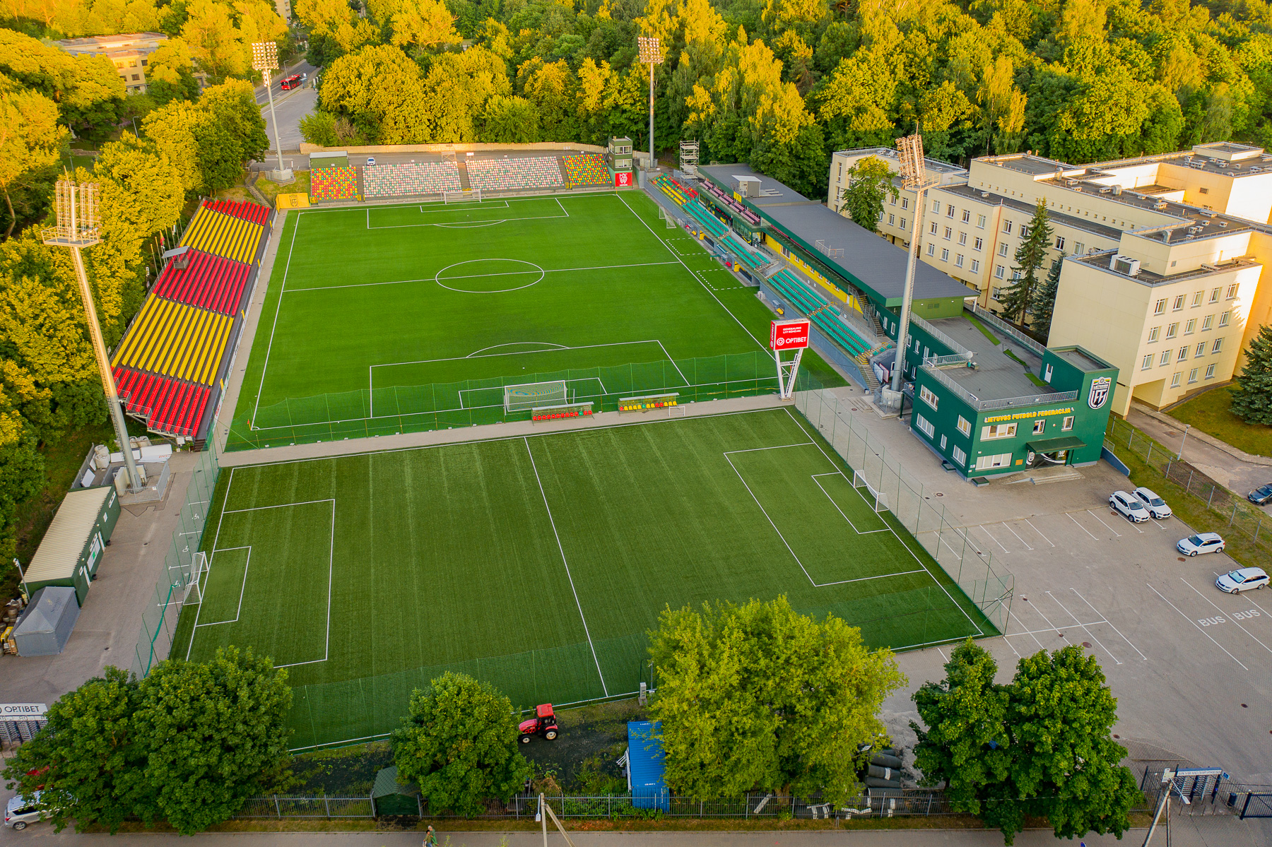 Imagem de referência de Estádio LFF, descrito nos dados abertos como partida de futebol