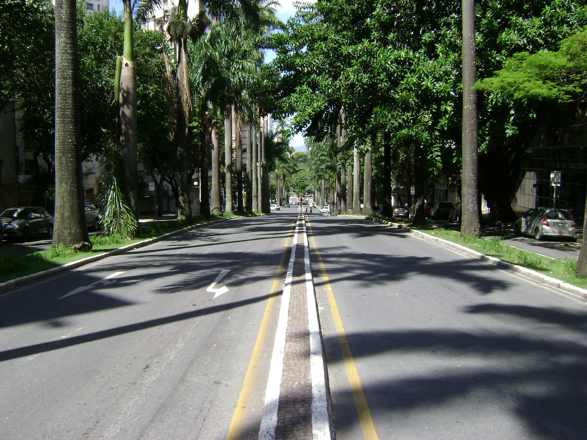 Imagem de referência de Funcionários, descrito nos dados abertos como bairro do município brasileiro de Belo Horizonte