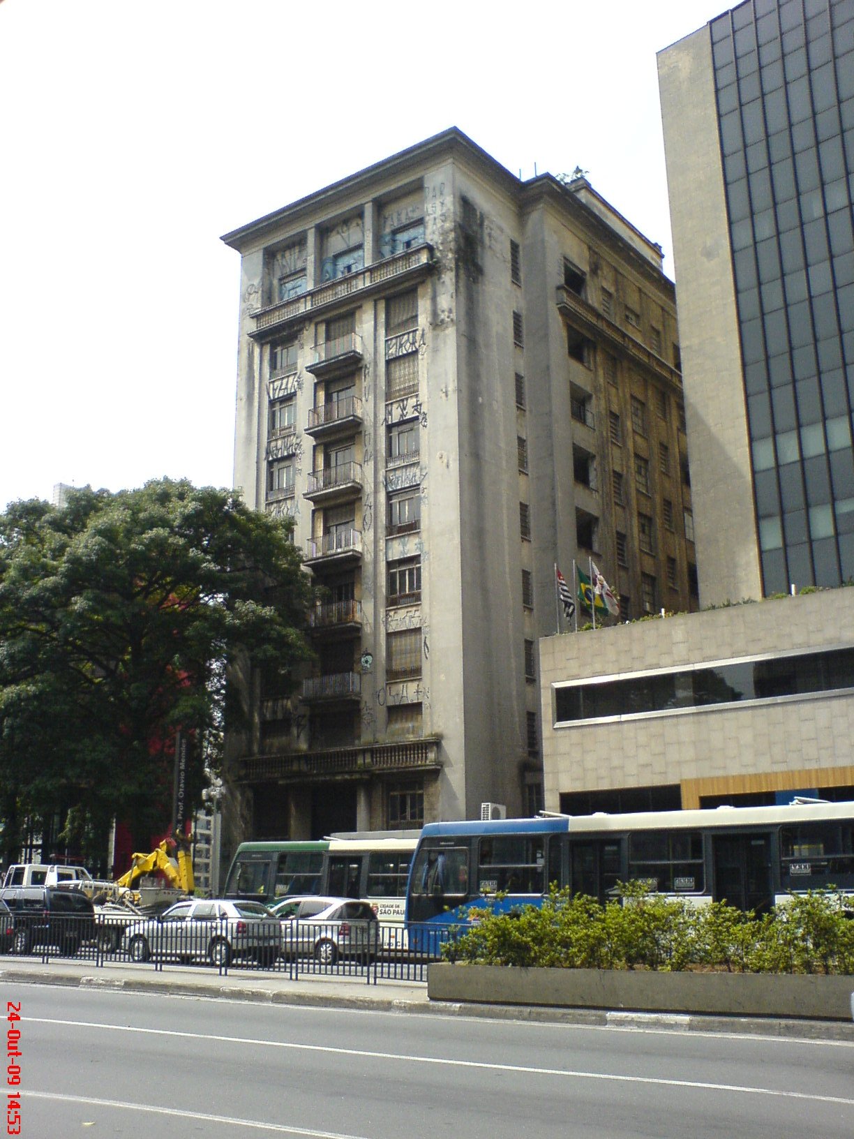 Imagem de referência relacionada a Edifício Dumont-Adams, item descrito como edifício em São Paulo, Brasil