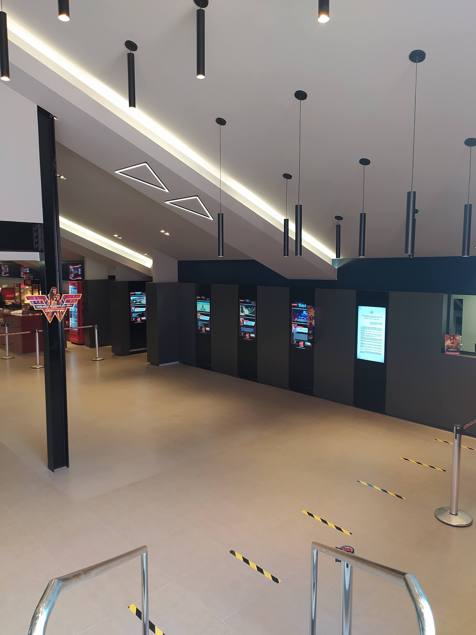 Imagem de referência de Cine Ritz Pará de Minas, descrito nos dados abertos como complexo de salas de cinemas da cidade de Pará de Minas, Minas Gerais