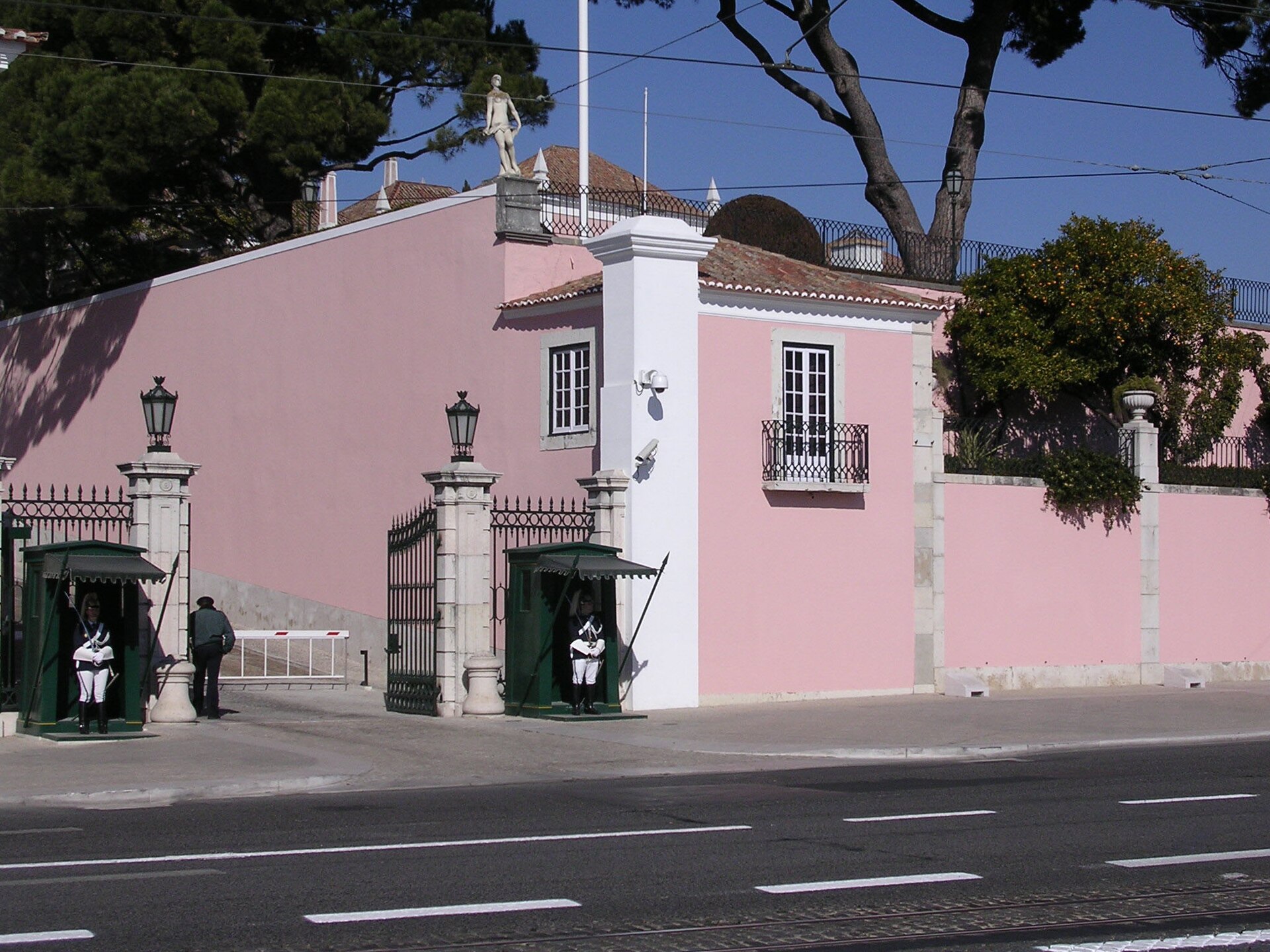Imagem de referência de Palácio Nacional de Belém, descrito nos dados abertos como palácio em Belém, Lisboa e residência oficial do presidente da República Portuguesa