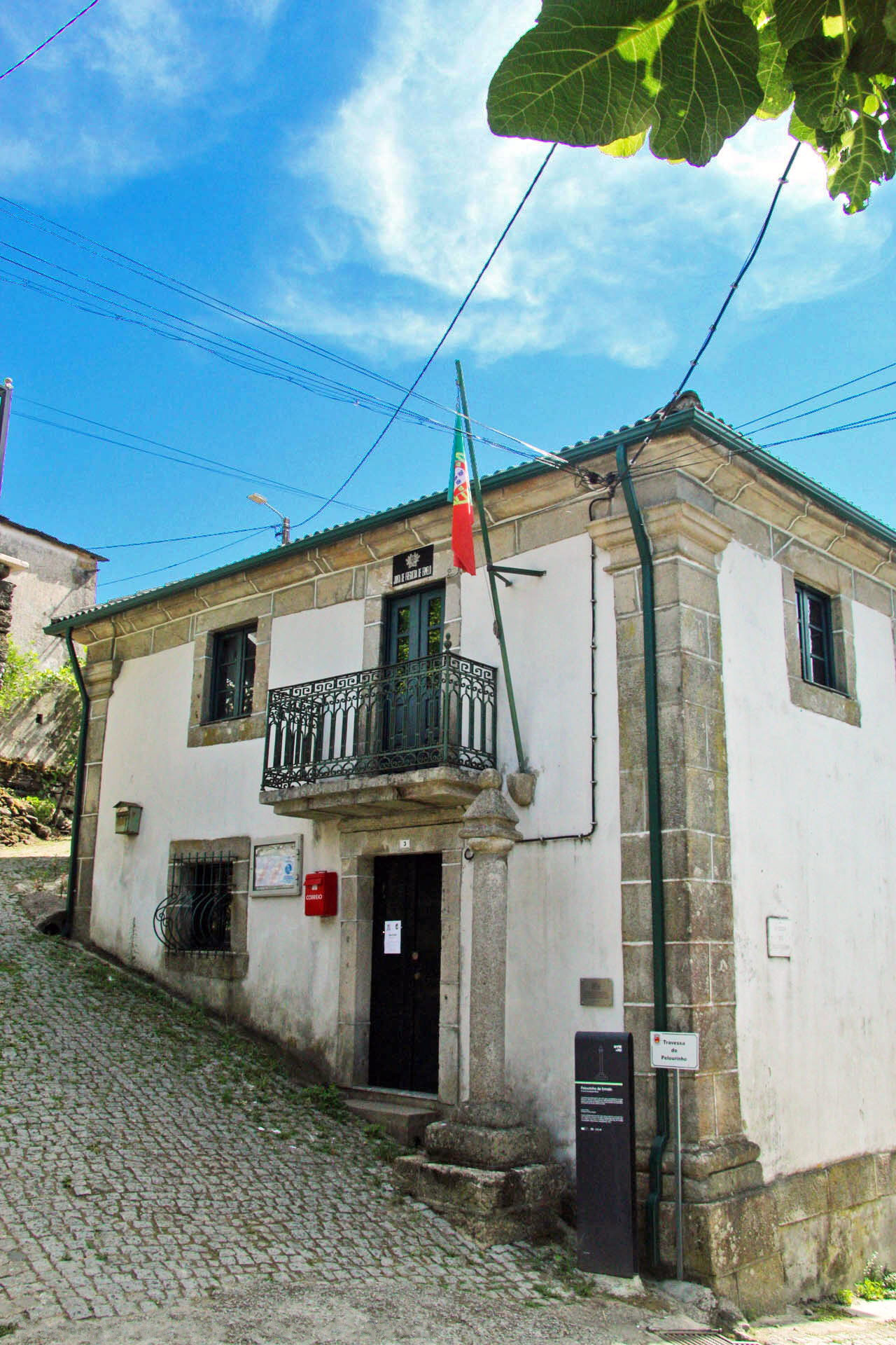 Imagem de referência relacionada a Ermelo, item descrito como povoação portuguesa do Município de Mondim de Basto