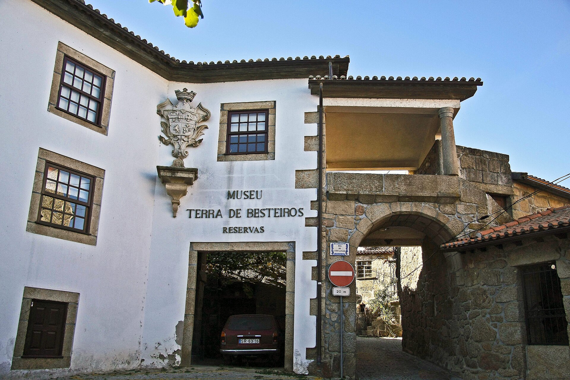 Imagem de referência relacionada a Nandufe, item descrito como povoação portuguesa do Município de Tondela