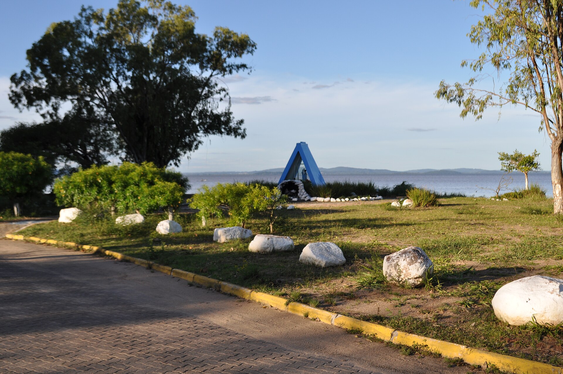 Imagem de referência de Barra do Ribeiro, descrito nos dados abertos como município brasileiro do estado do Rio Grande do Sul