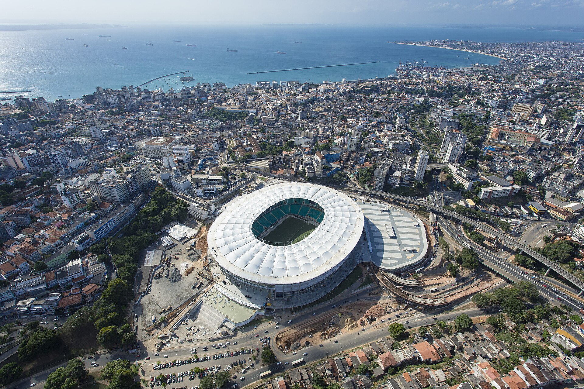 Imagem de referência de Arena Fonte Nova, descrito nos dados abertos como arena esportiva em Salvador, Bahia, Brasil