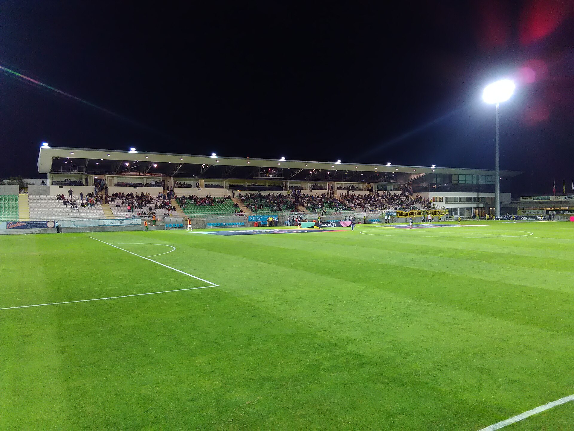 Imagem de referência de Estádio João Cardoso, descrito nos dados abertos como estádio em Tondela, Portugal