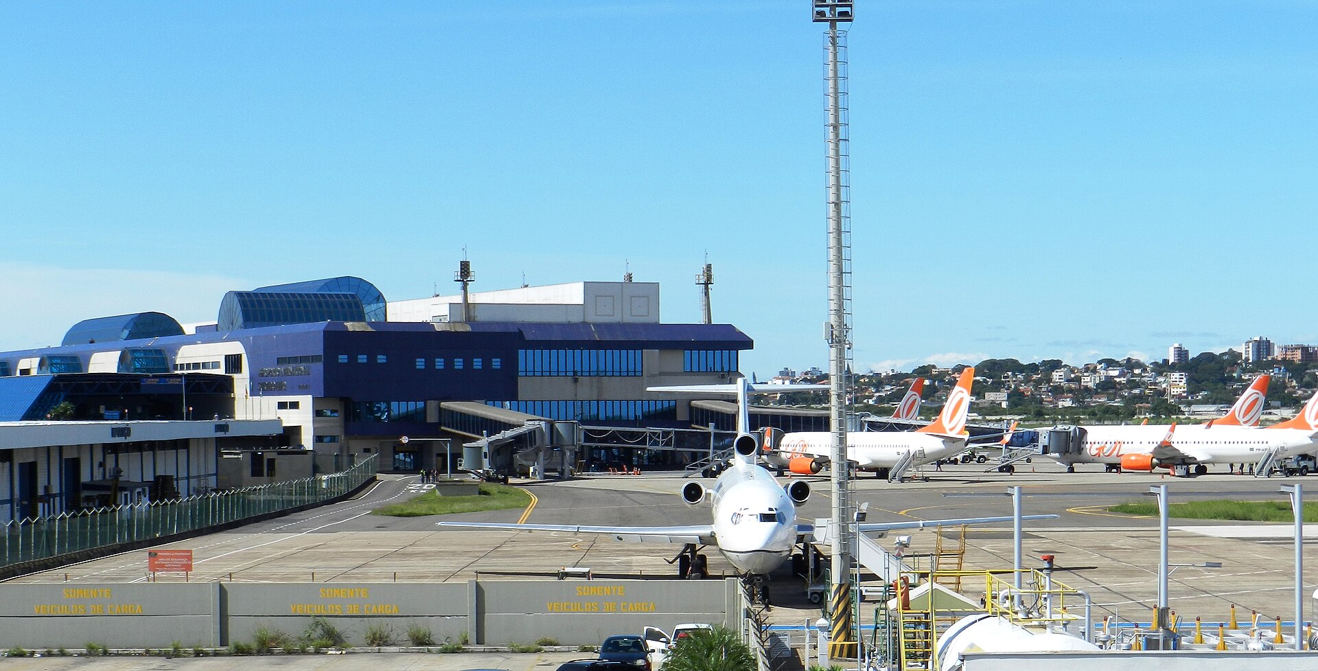 Imagem de referência de Aeroporto Internacional de Porto Alegre, descrito nos dados abertos como aeroporto internacional em Porto Alegre, Rio Grande do Sul, Brasil