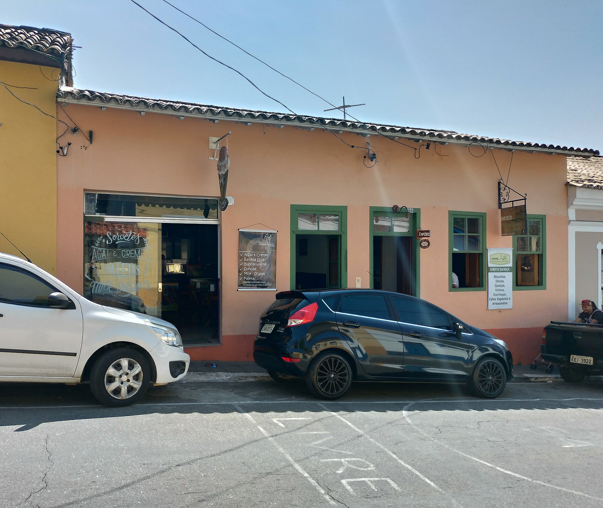 Imagem de referência de Casa na Rua Bartolomeu Bueno, 46, descrito nos dados abertos como imóvel localizado na cidade brasileira de Santana de Parnaíba, tombado pelo Conselho de Defesa do Patrimônio Histórico, Arqueológico, Artístico e Turístico do Estado - CONDEPHAAT