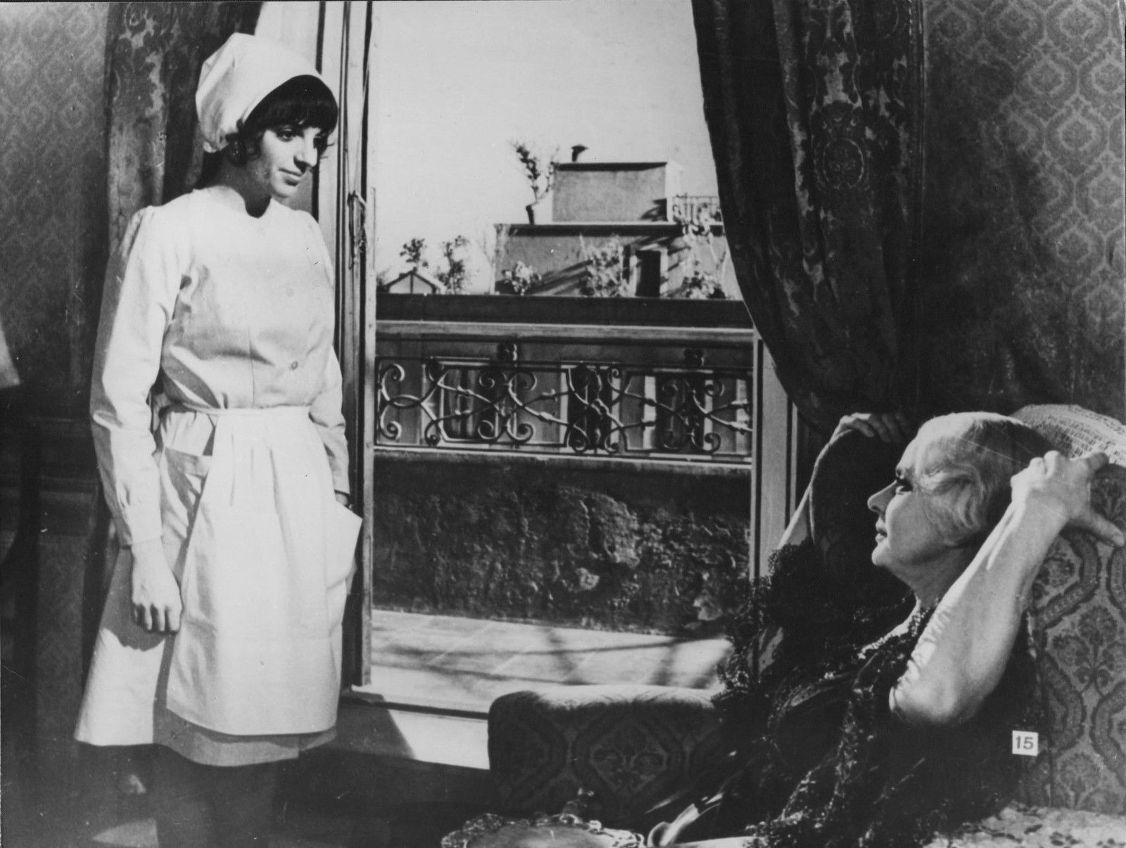 Imagem de referência de A Matter of Time, descrito nos dados abertos como filme de 1976 dirigido por Vincente Minnelli