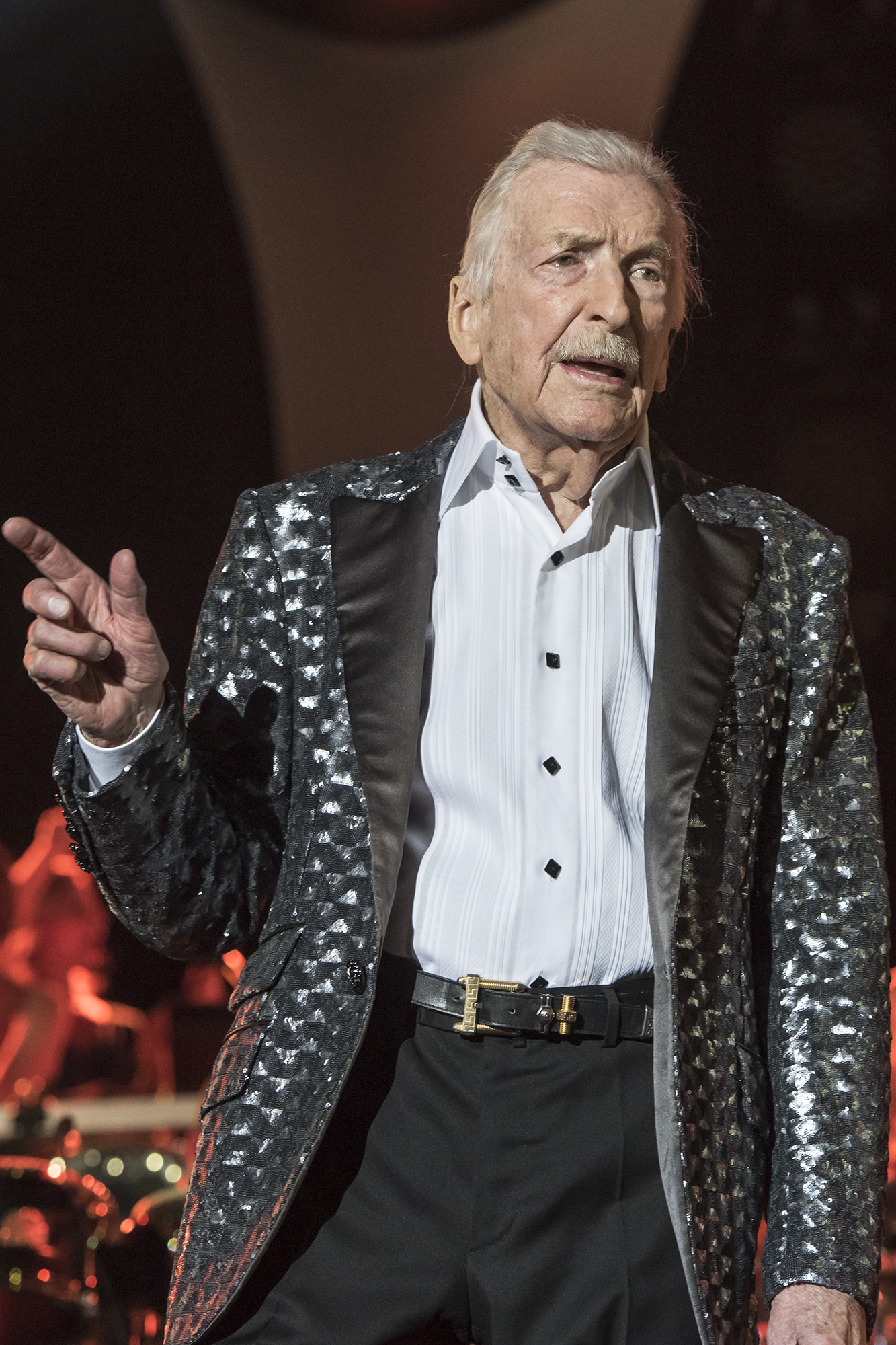 Imagem de referência relacionada a James Last, item descrito como está entre os maestros mais populares do mundo
