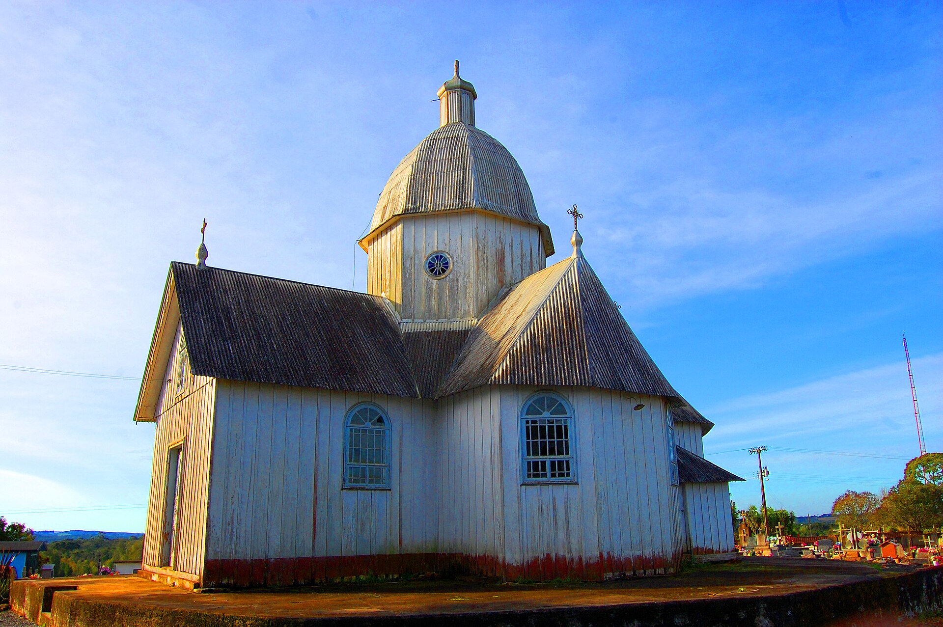Imagem de referência de Igreja São Pedro e São Paulo, descrito nos dados abertos como igreja em Itaiópolis, Brasil