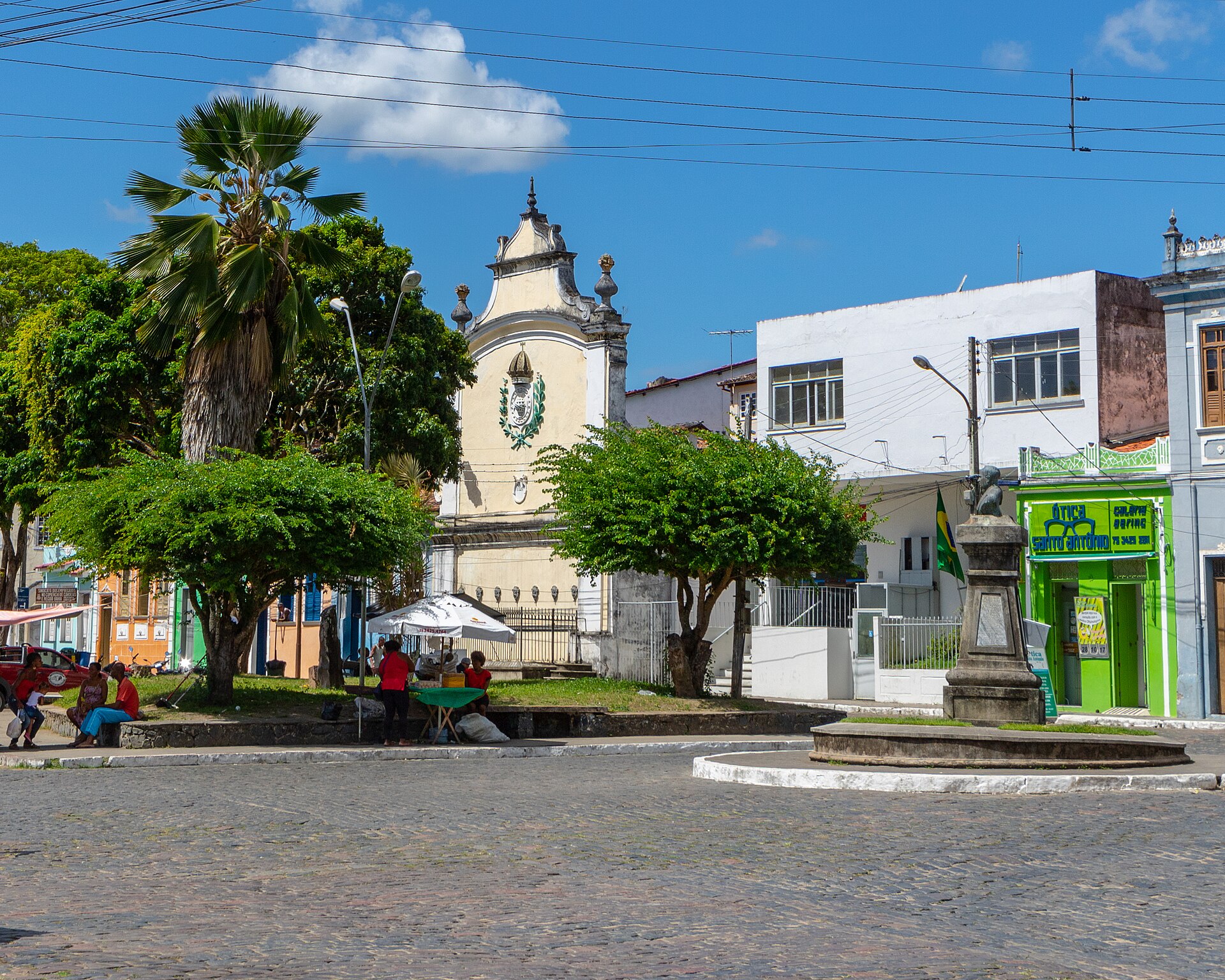 Imagem de referência de Chafariz da Praça Dr. Aristides Mílton, descrito nos dados abertos como chafariz tombado pelo Instituto do Patrimônio Artístico e Cultural da Bahia na cidade de Cachoeira