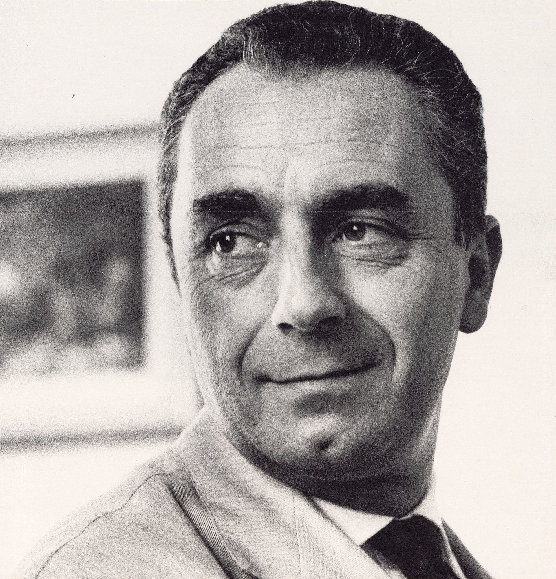 Imagem de referência relacionada a Michelangelo Antonioni, item descrito como cineasta italiano