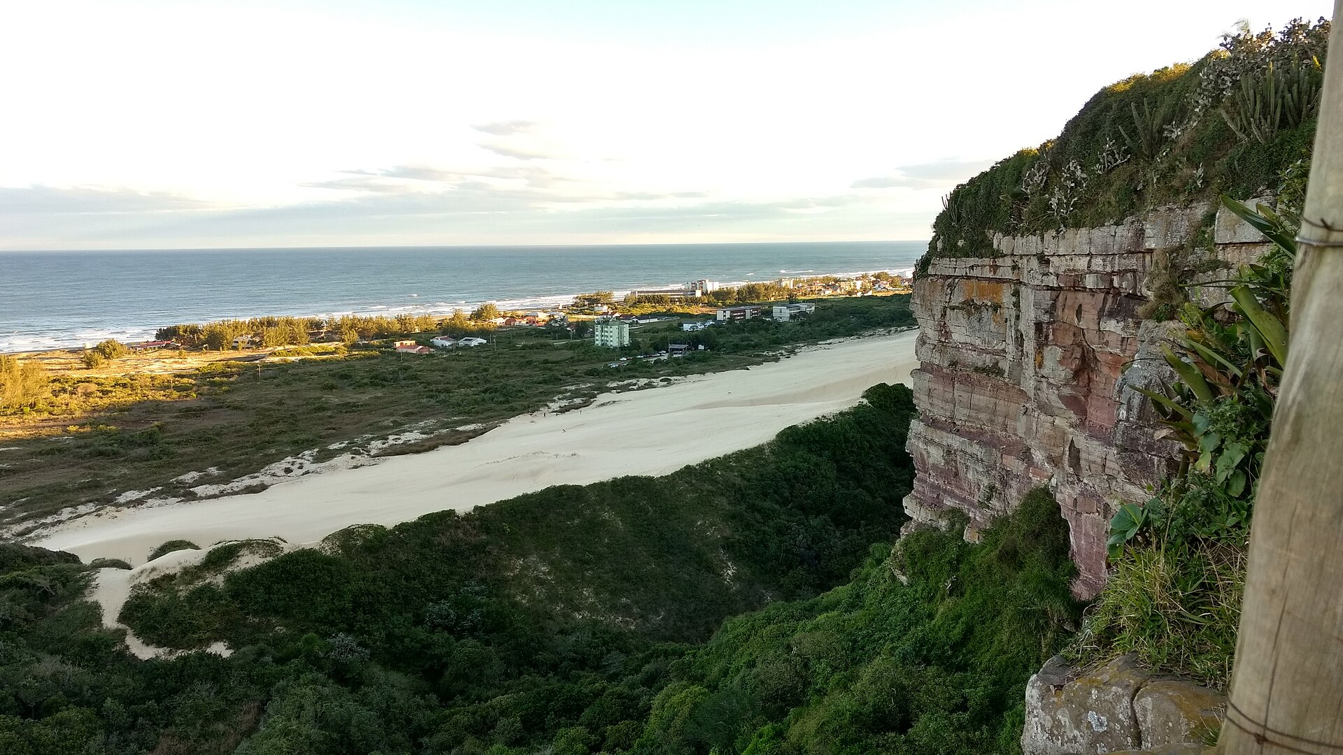 Imagem de referência de Araranguá, descrito nos dados abertos como município brasileiro do estado de Santa Catarina