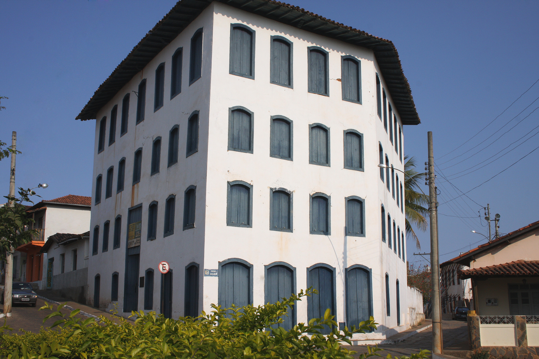 Imagem de referência relacionada a Sobradão, item descrito como edifício em Minas Novas, Brasil