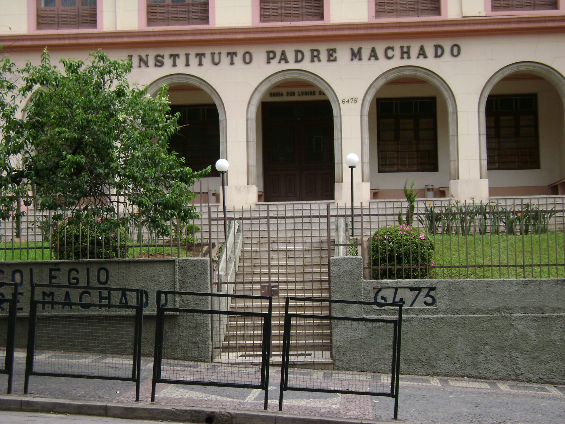 Imagem de referência de Instituto Padre Machado, descrito nos dados abertos como edificação histórica em Belo Horizonte, Minas Gerais, Brasil