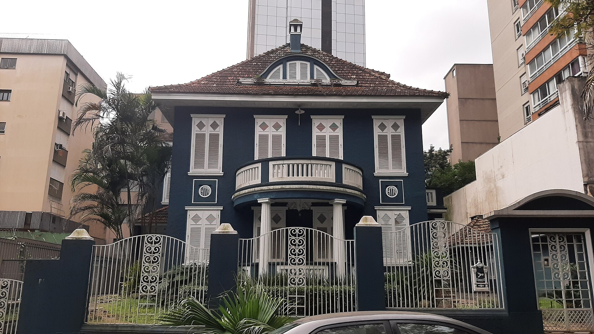 Imagem de referência de Palacete H. Theo Möller, descrito nos dados abertos como edificação histórica em Porto Alegre, Brasil