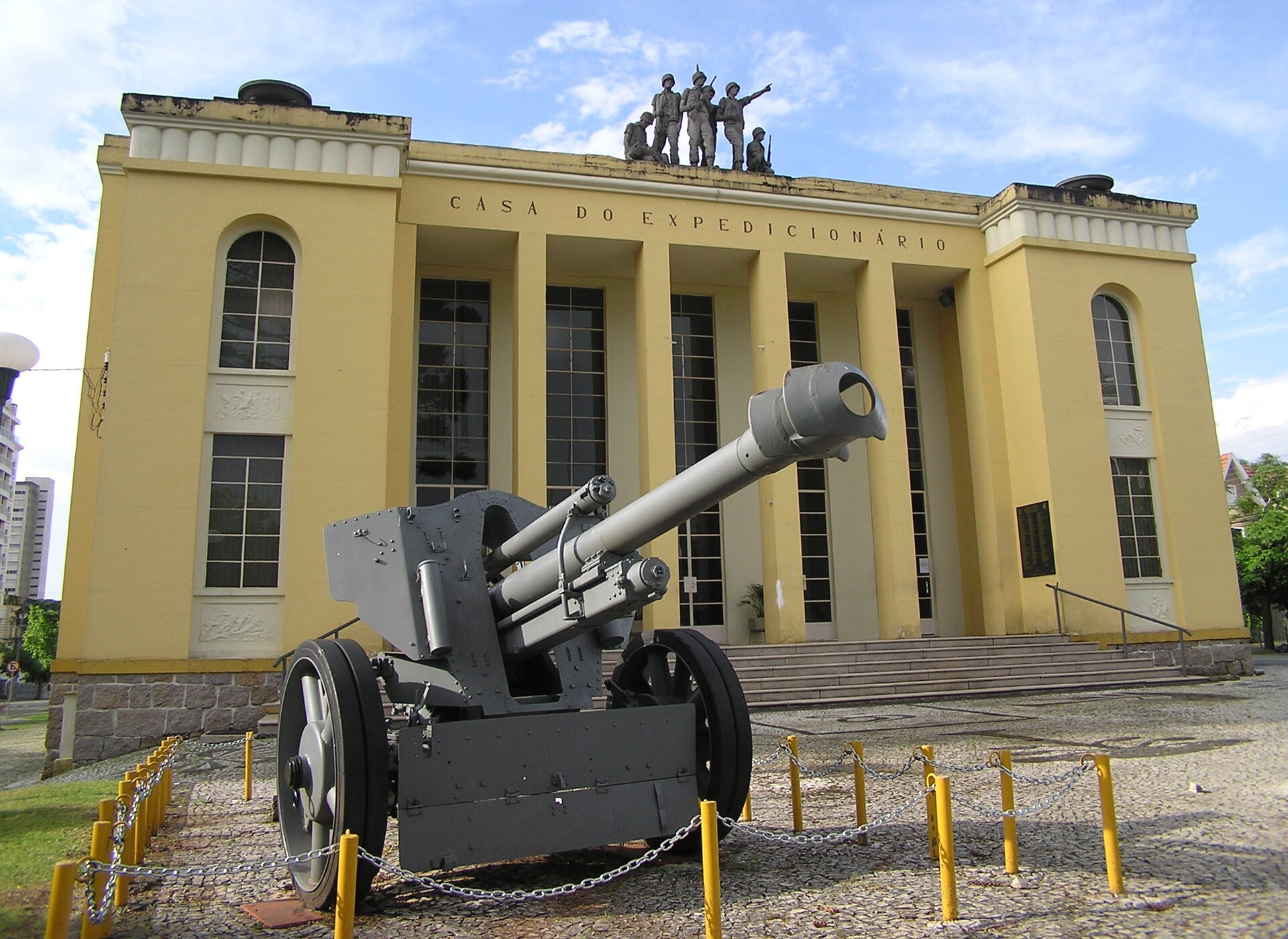 Imagem de referência de Museu do Expedicionário, descrito nos dados abertos como museu em Curitiba, Brasil