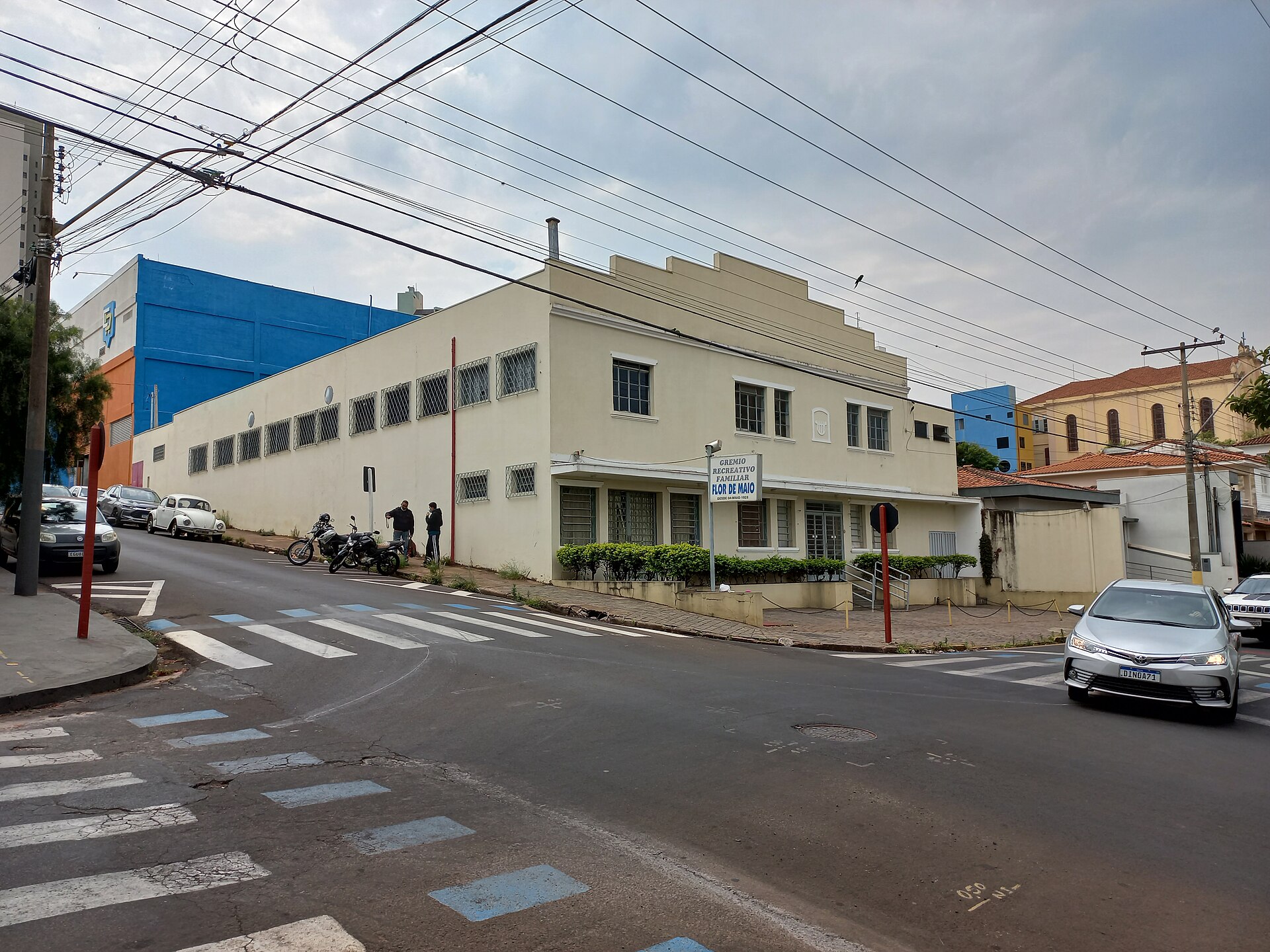 Imagem de referência relacionada a Clube Recreativo Flor de Maio, item descrito como patrimônio localizado no Brasil