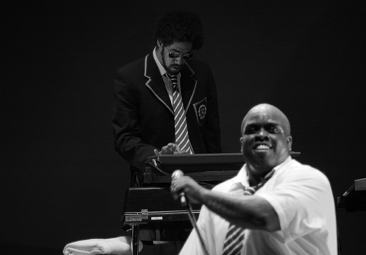 Imagem de referência de Gnarls Barkley, descrito nos dados abertos como grupo musical estadunidense