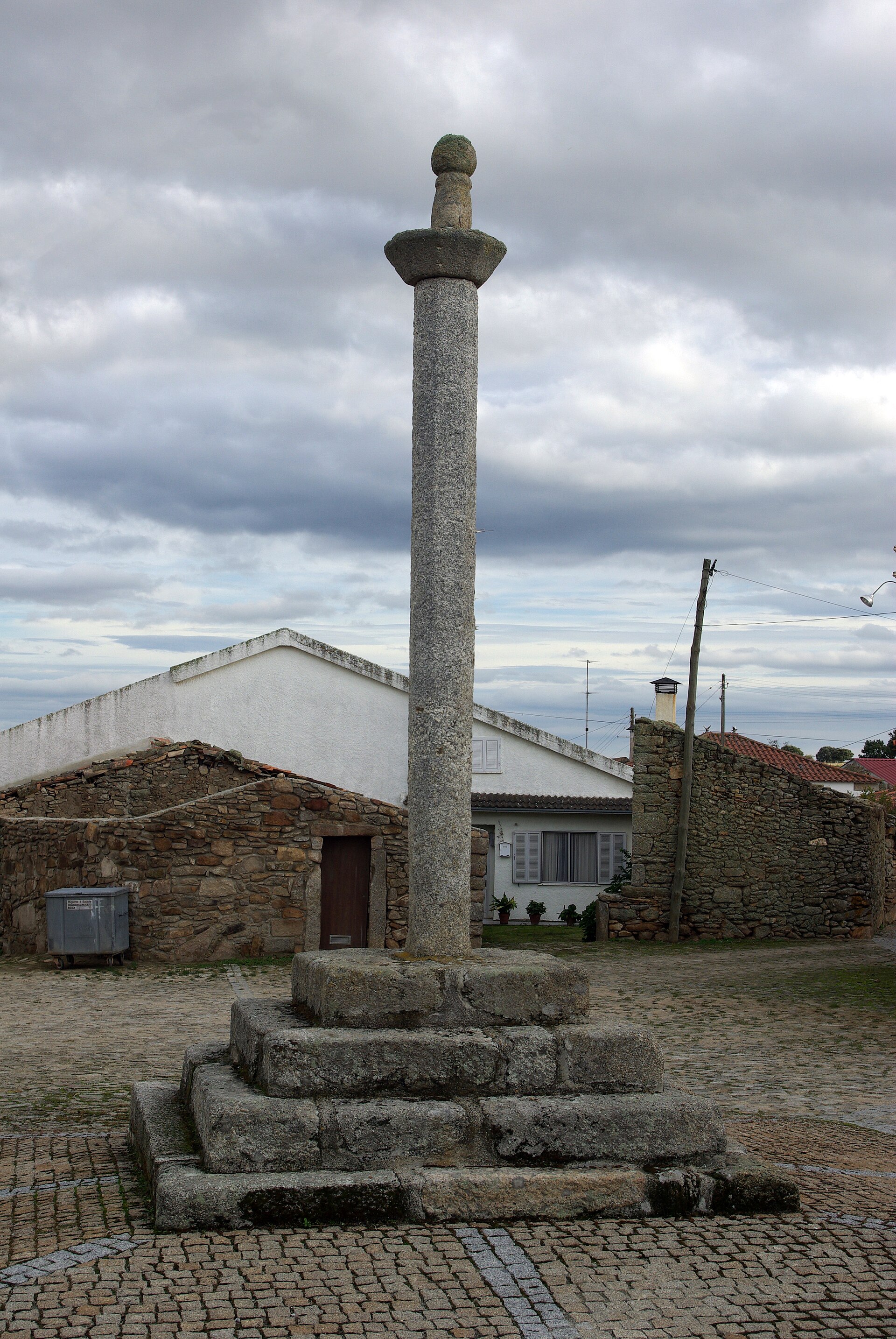 Imagem de referência relacionada a Vale de Coelha, item descrito como povoação portuguesa do Município de Almeida