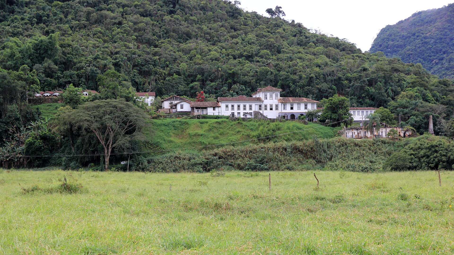 Imagem de referência de Fazenda Santa Clara, descrito nos dados abertos como fazenda no município brasileiro de Santa Rita do Jacutinga