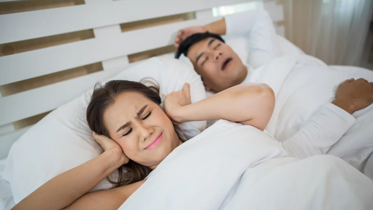 Dormir separados não acaba com o sexo, mas exige intimidade planejada
