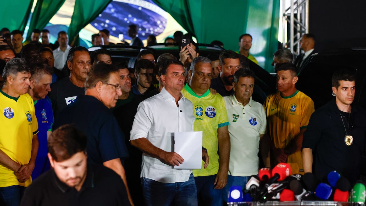 Flávio Bolsonaro saiu do Brasil? Entenda suspeita de fuga