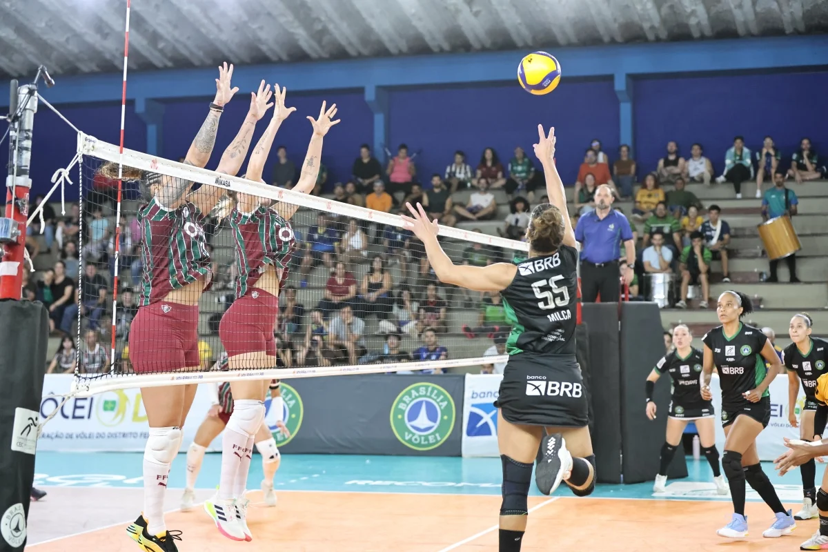 Fluminense e Brasília Vôlei