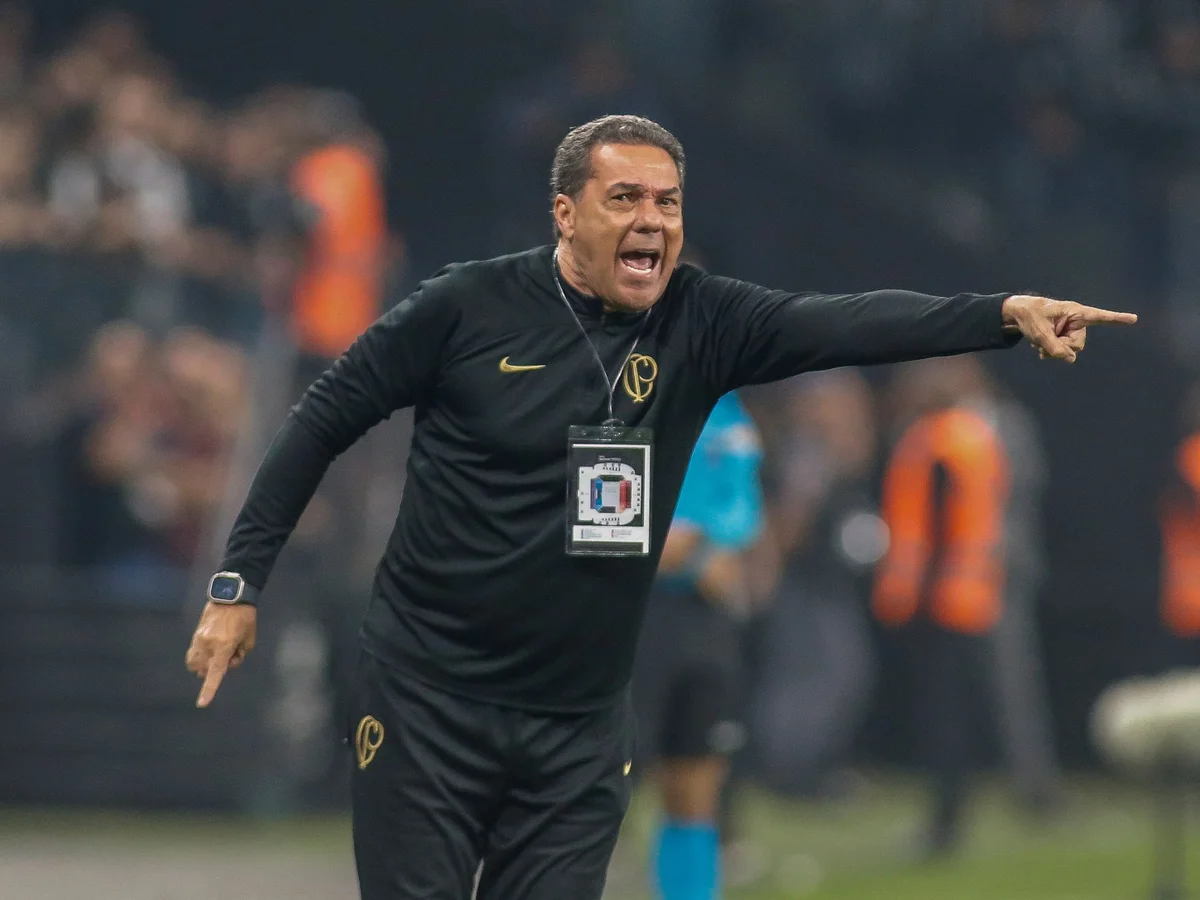 Luxemburgo revela que treinaria o Corinthians caso tivesse sido procurado