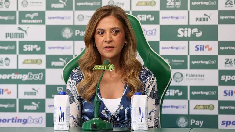 Oposição do Palmeiras pede sindicância contra Leila Pereira por 'meia dúzia de imbecis'