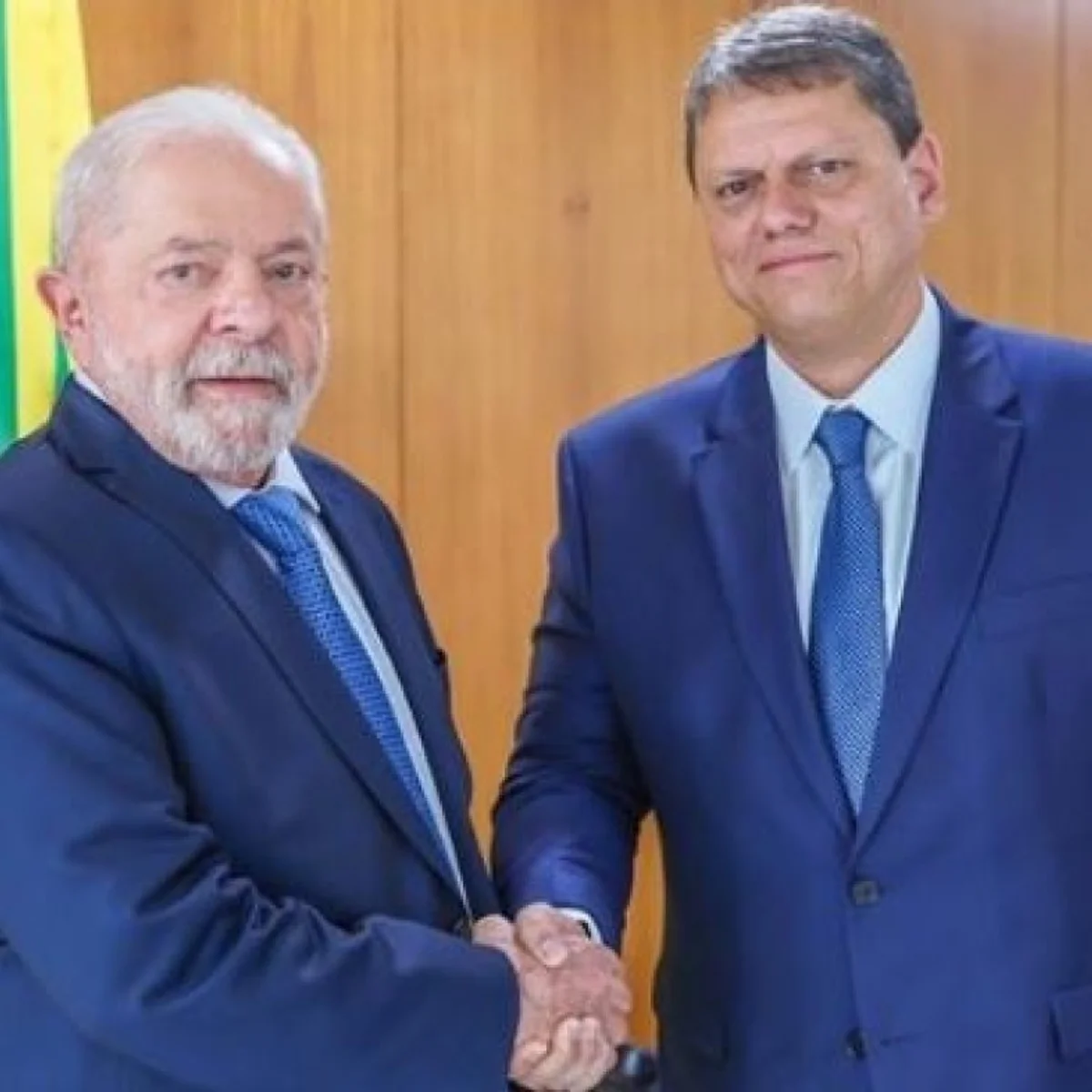 Atuação de Tarcísio na campanha de Flávio não evitou efeito "Tarlula" em SP