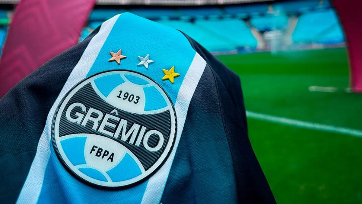 Émerson Leal, ex-Grêmio, está internado em estado grave após infarto