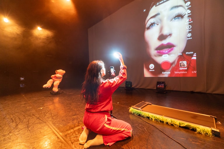 Cultura Inglesa Festival 2026 recebe aclamado espetáculo ‘Famehungry’ e Agnes Nunes; veja destaques