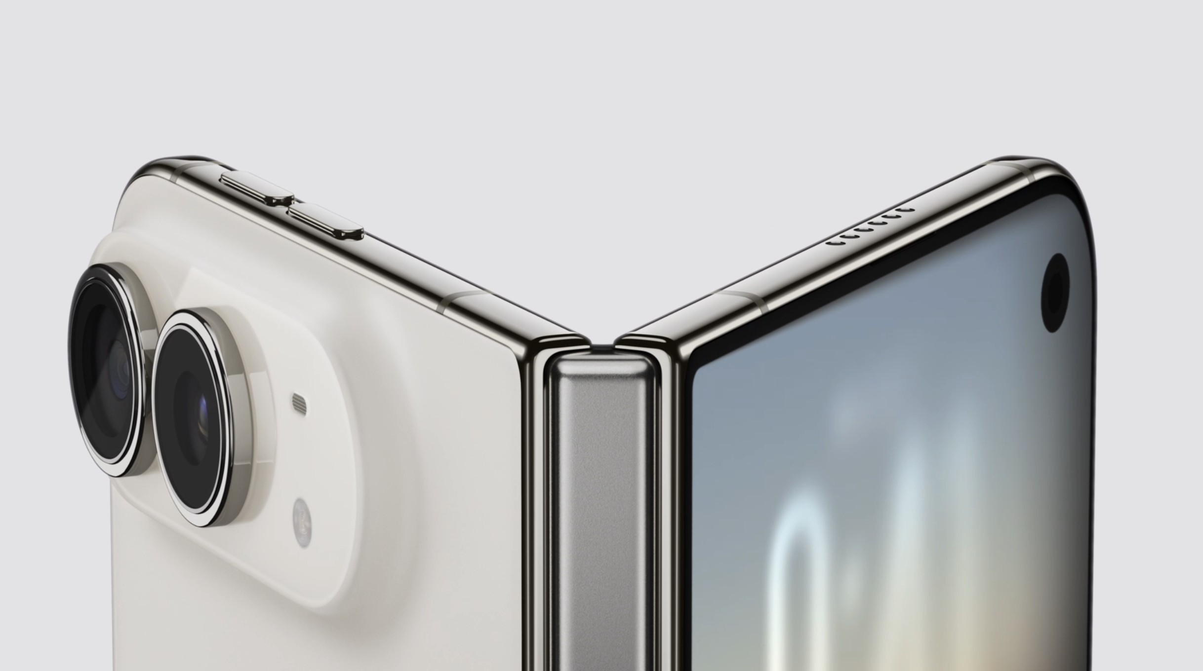 'Bagunçado', 'caro' e 'feito às pressas': o que a imprensa estrangeira está falando do iPhone Duo