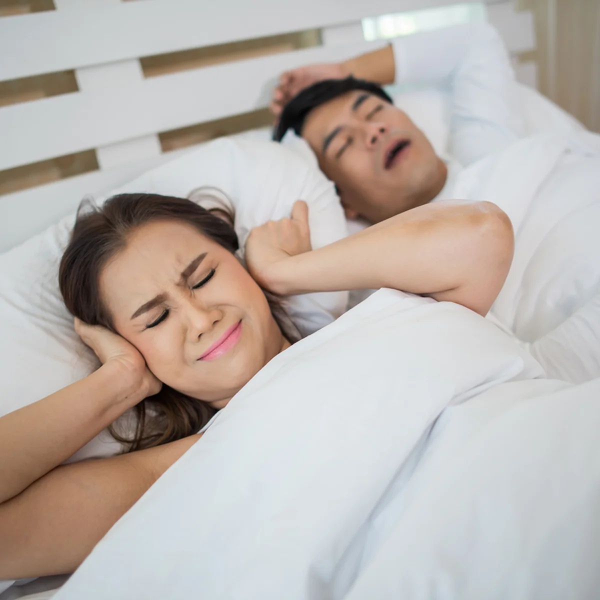 Dormir separados não acaba com o sexo, mas exige intimidade planejada