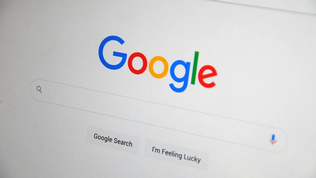 Imagem da matéria: Cansou da IA no Google? Veja como bloquear resumos automáticos e limpar a busca