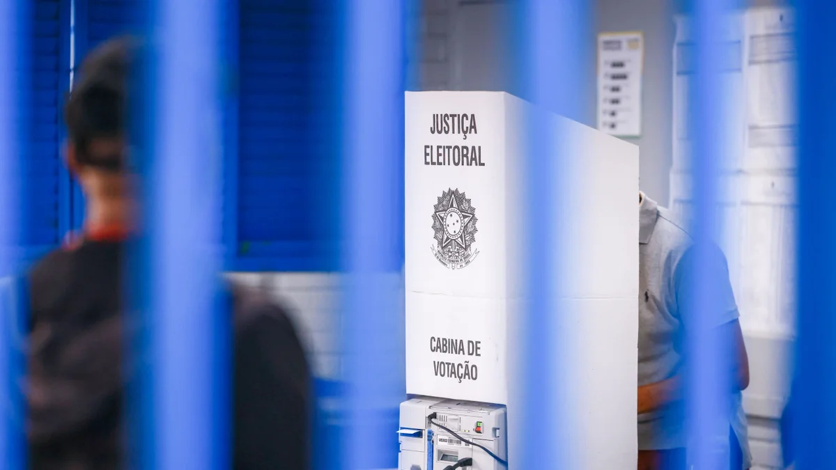 No DF, 426 mil eleitores não votaram no 1º turno. Veja o que fazer no 2°