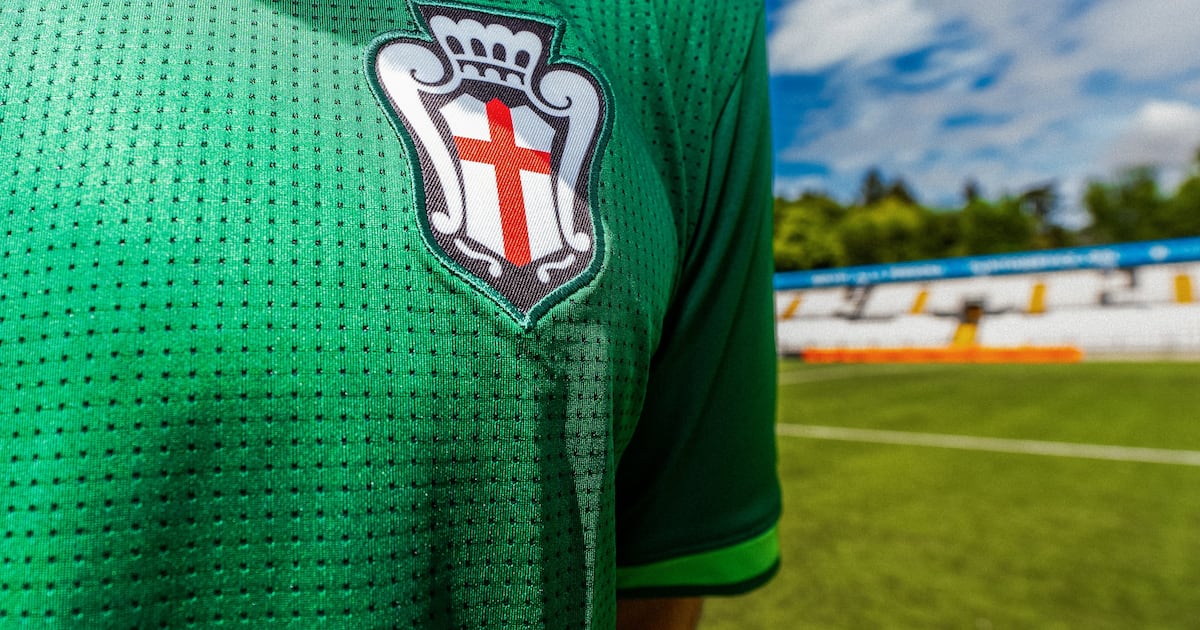 Clube italiano lança camisa em homenagem ao Palmeiras; saiba o motivo