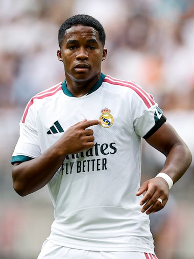 Mourinho garante permanência de Endrick no Real Madrid: ‘Um jogador que adoro’