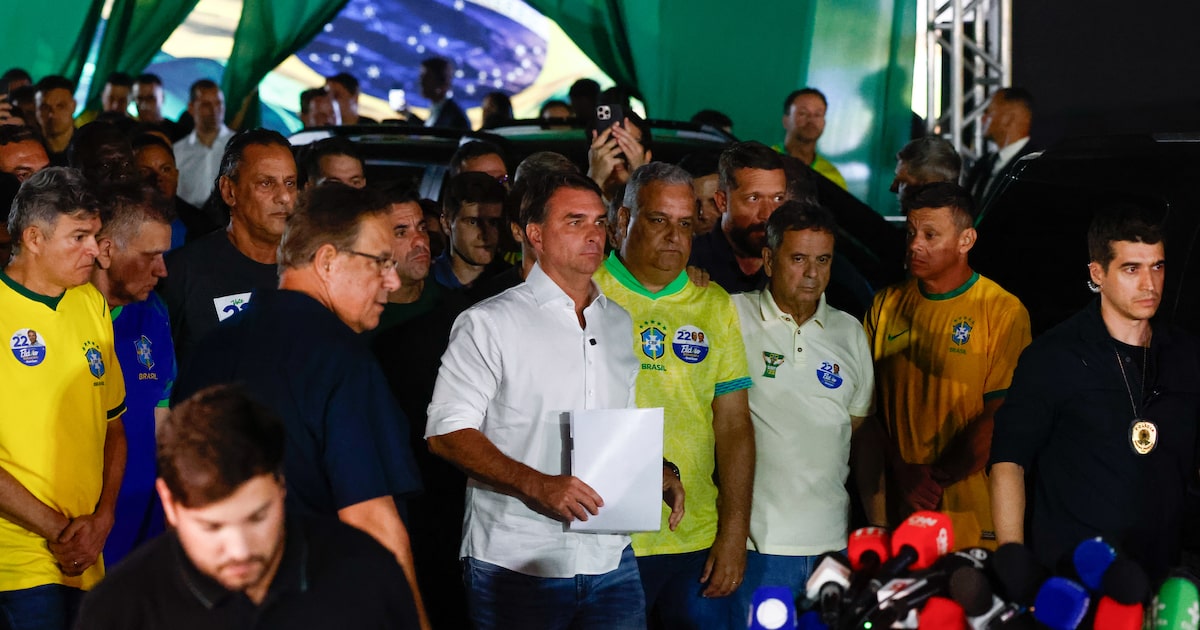 Flávio Bolsonaro saiu do Brasil? Entenda suspeita de fuga