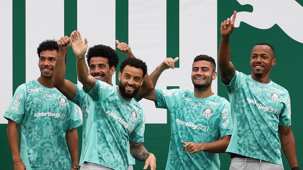 Desfalcado, Palmeiras vive dilema sobre poupar entre jogos na Libertadores e no Brasileiro