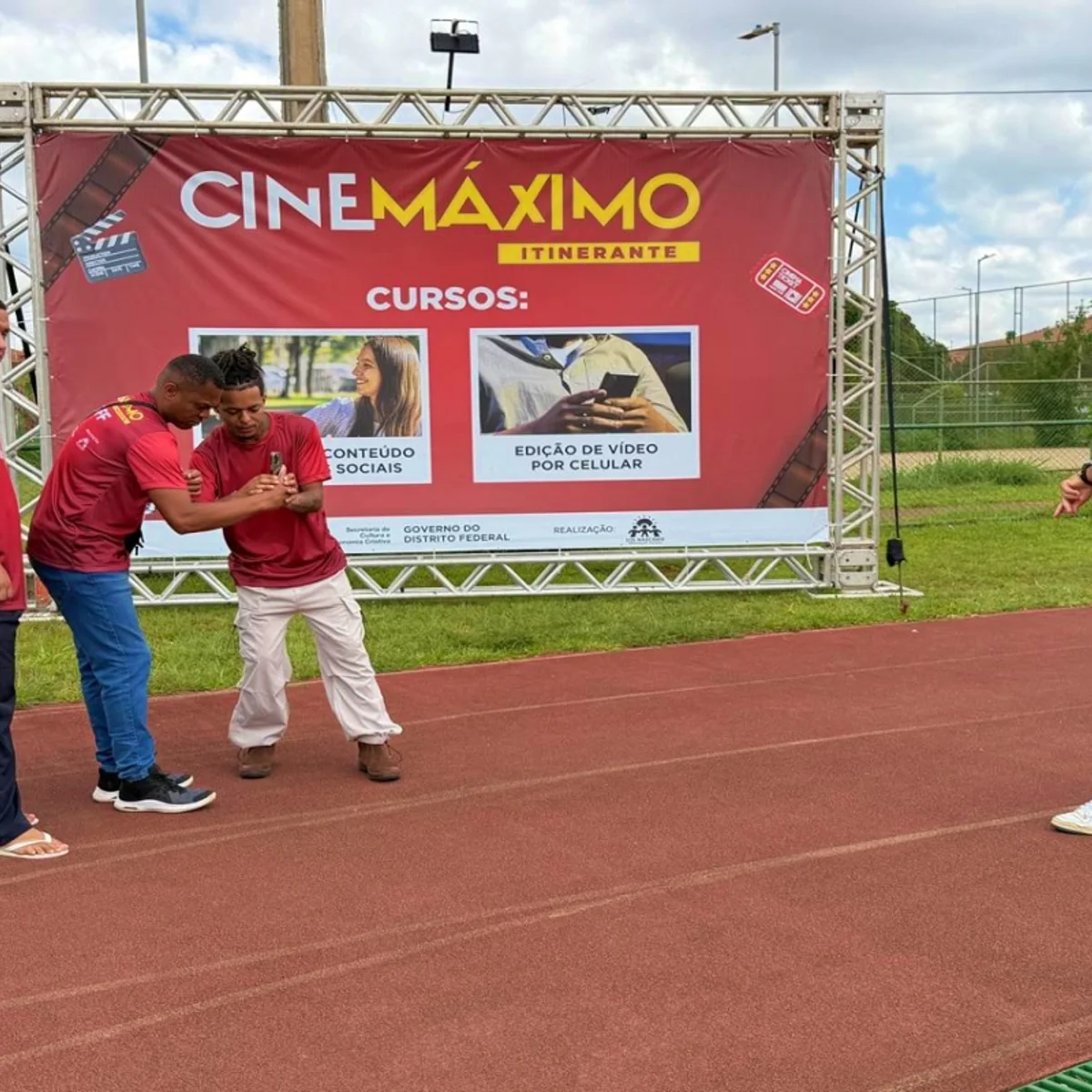 Cinemáximo Itinerante recebe mais turmas para oficinas de vídeo gratuitas