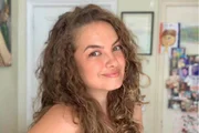 Ator Daniel Blanco se emociona ao falar da morte da irmã, Lua Blanco. Veja