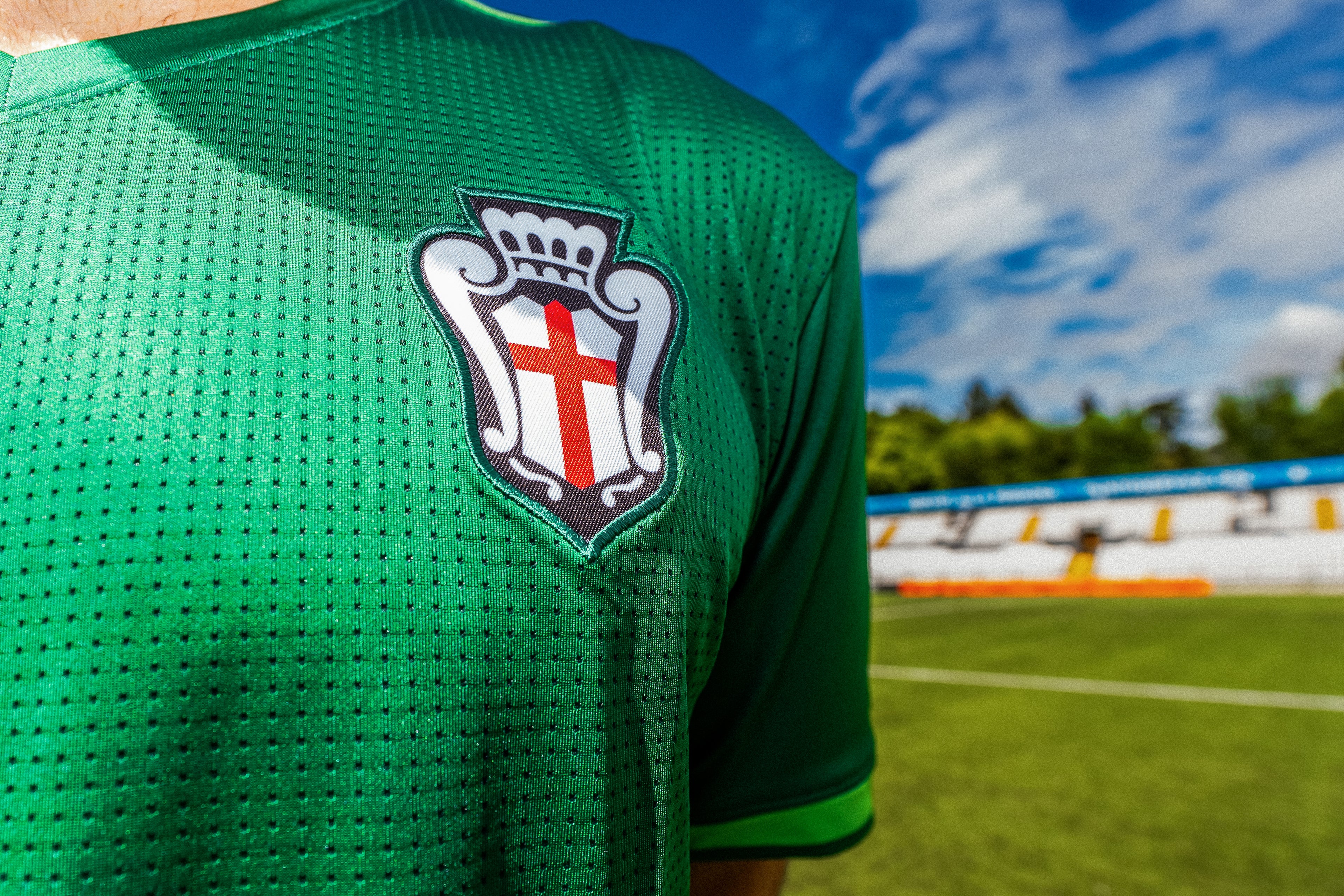 Clube italiano lança camisa em homenagem ao Palmeiras; saiba o motivo